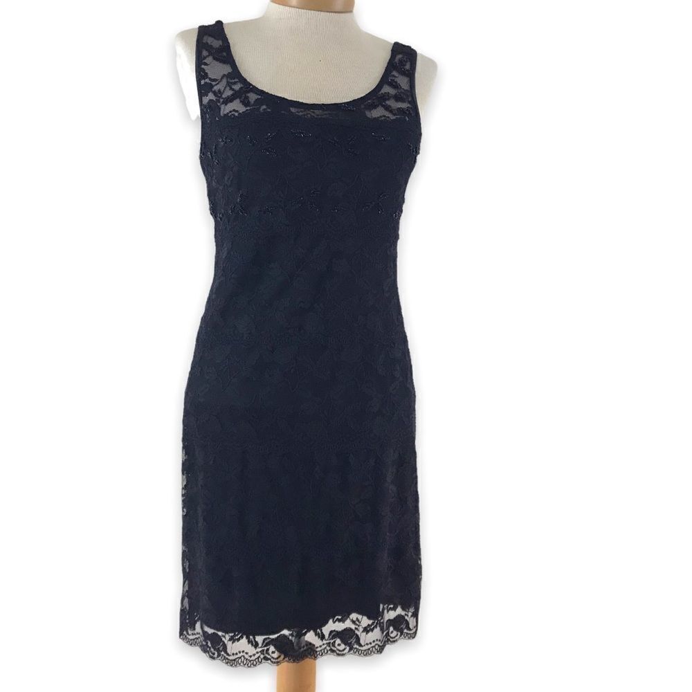 Jump Apparel fitted lace dress